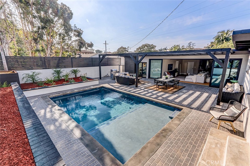 876 Center Street El Segundo, CA 90245 - Photo 12 of 55