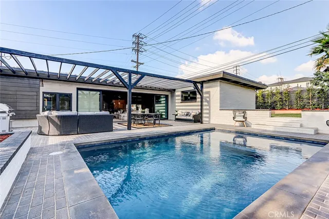 $2,189,000 | 876 Center Street, El Segundo, CA 90245