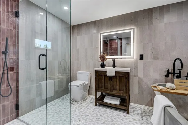 $2,189,000 | 876 Center Street, El Segundo, CA 90245