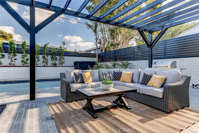 $2,189,000 | 876 Center Street, El Segundo, CA 90245