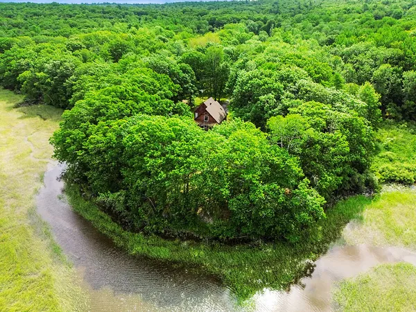 $849,900 | 691 Middle Road, Dresden, ME 04342