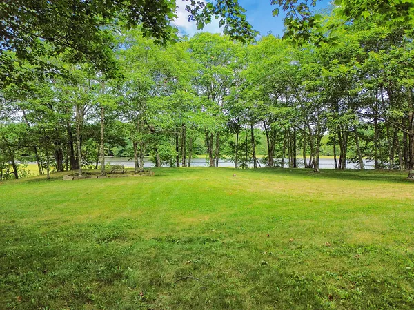 $849,900 | 691 Middle Road, Dresden, ME 04342