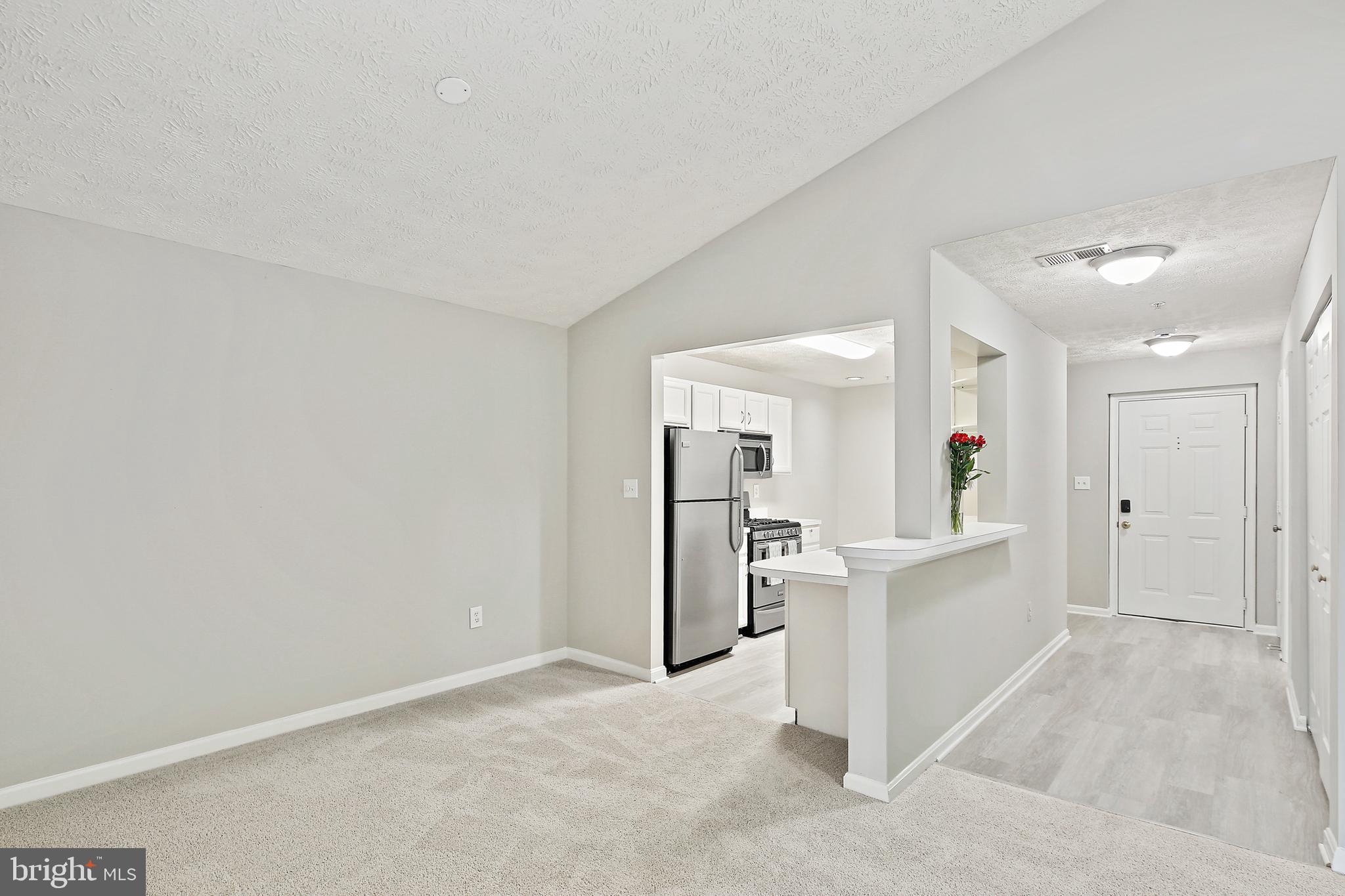 686 Kennington Road, Unit 686 Reisterstown, MD 21136 - Photo 5 of 41