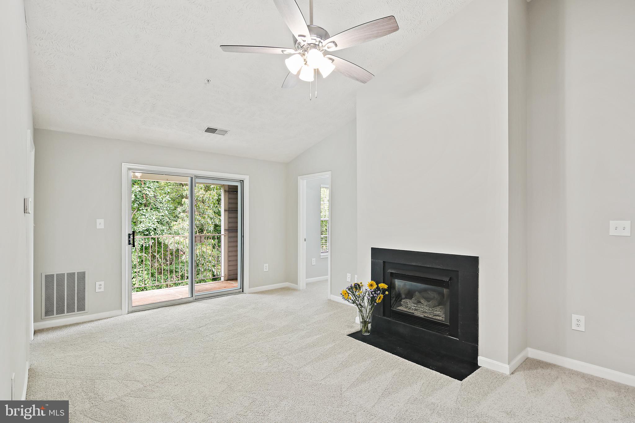 686 Kennington Road, Unit 686 Reisterstown, MD 21136 - Photo 10 of 41