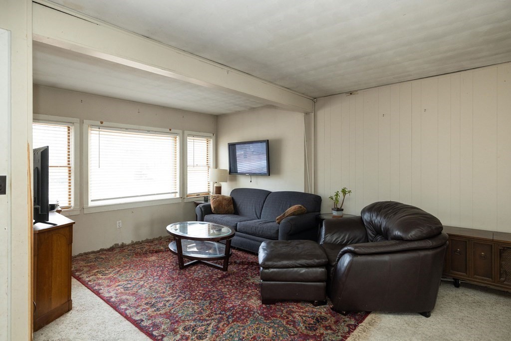 26 Steven Road Westborough, MA 01581 - Photo 5 of 28 Gallery Image 5