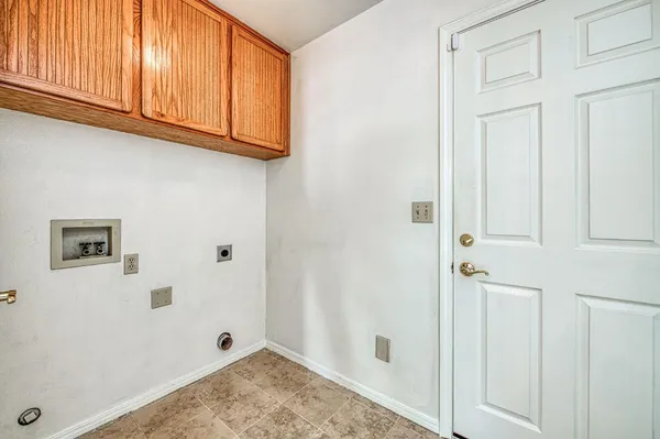 $499,500 | 335 McKelvy Avenue, Clovis, CA 93611