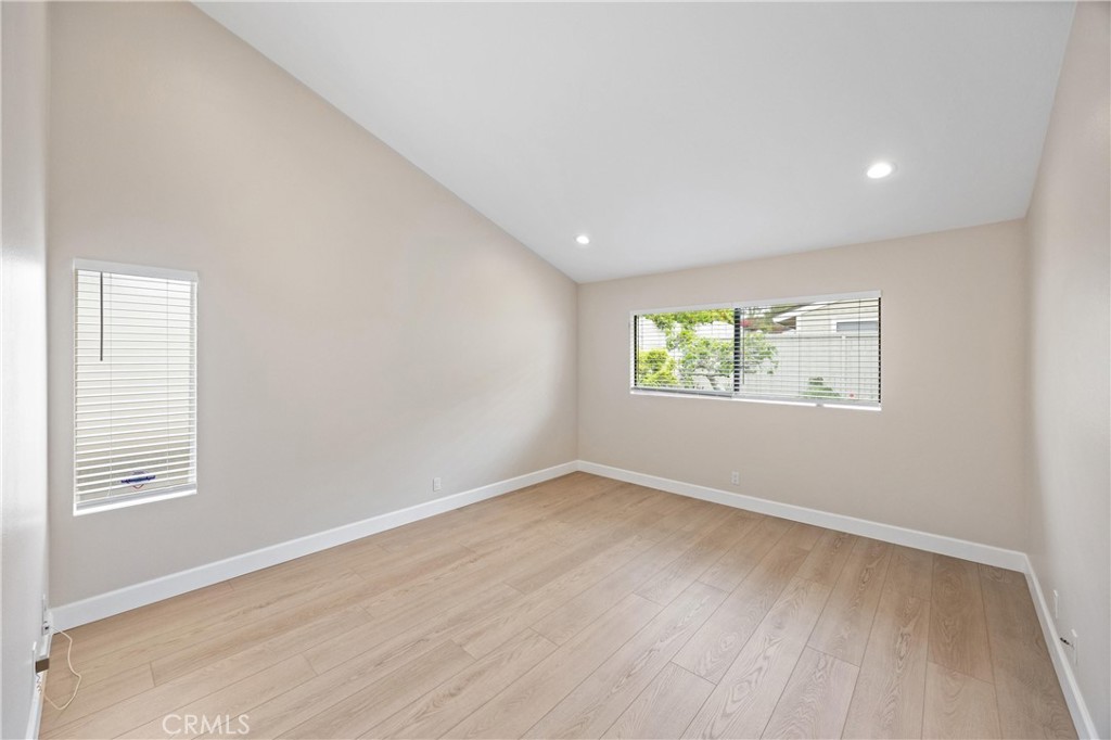 10 Coldstream, Unit 50 Irvine, CA 92604 - Photo 14 of 50 an empty room with a window