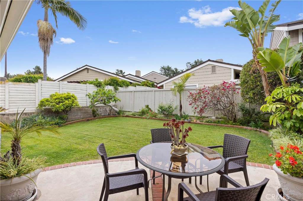 10 Coldstream, Unit 50 Irvine, CA 92604 - Photo 23 of 50 a view of a chairs and table in the patio