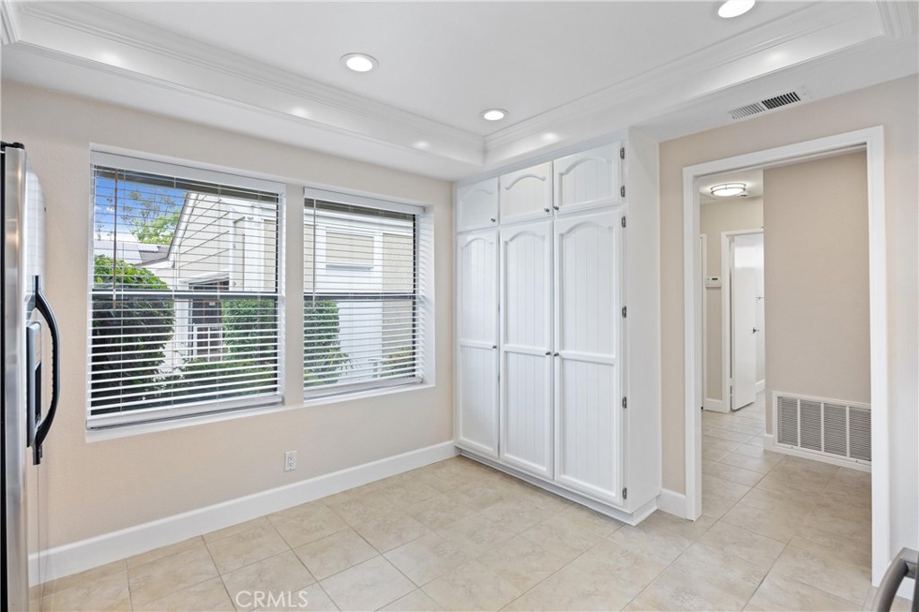 10 Coldstream, Unit 50 Irvine, CA 92604 - Photo 9 of 50 a view of an empty room with a window