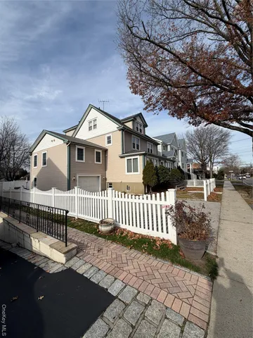 $4,300 | 52 Nelson Avenue, Unit 2, Harrison, NY 10528