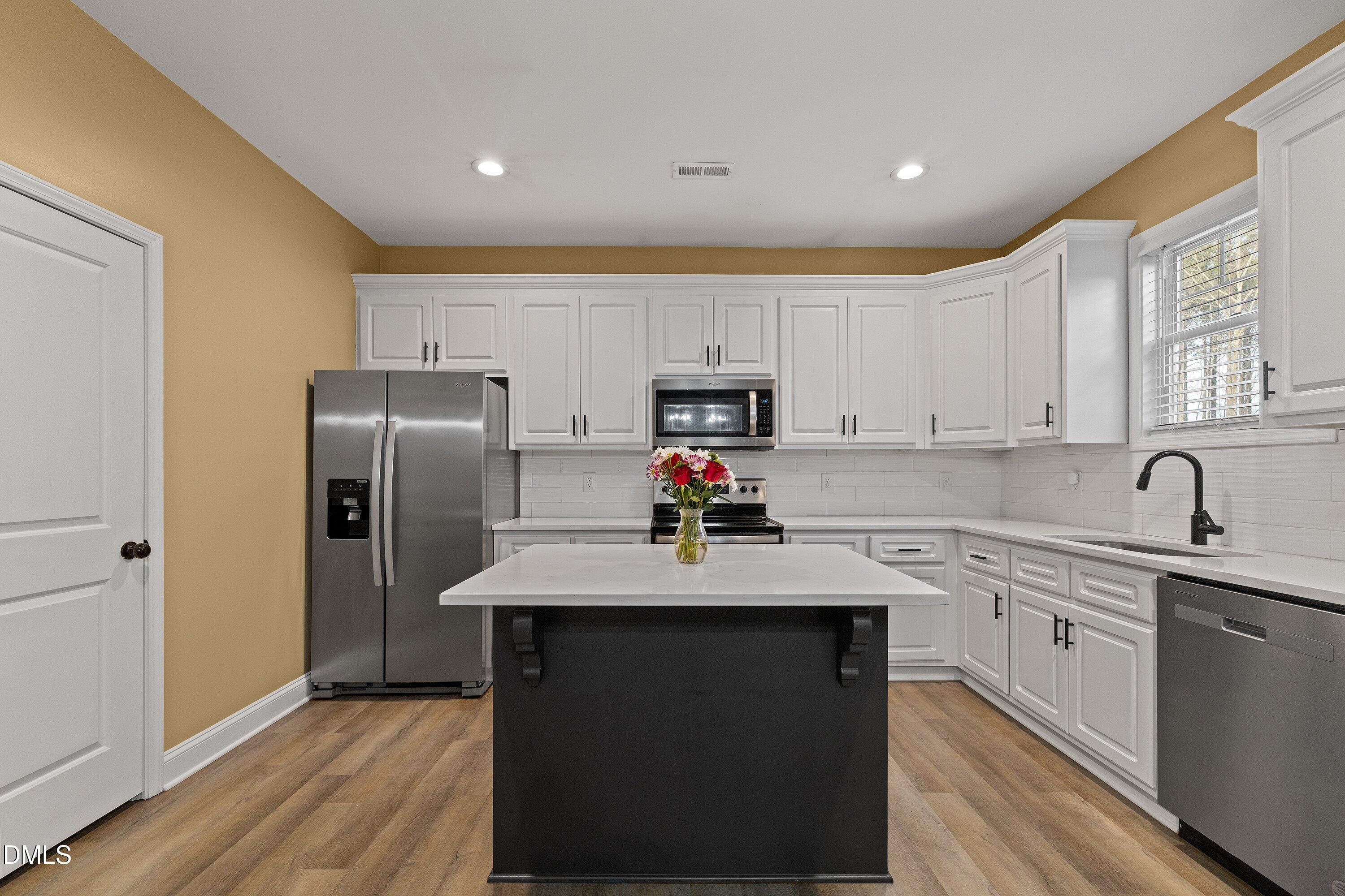 9159 Byron Court Bailey, NC 27807 - Photo 6 of 17 07-9159 Byron Ct_0693