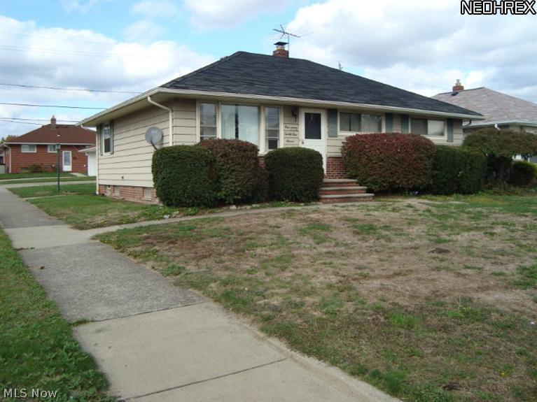 12111 Orme Road Garfield Heights, OH 44125 - Photo 6 of 17