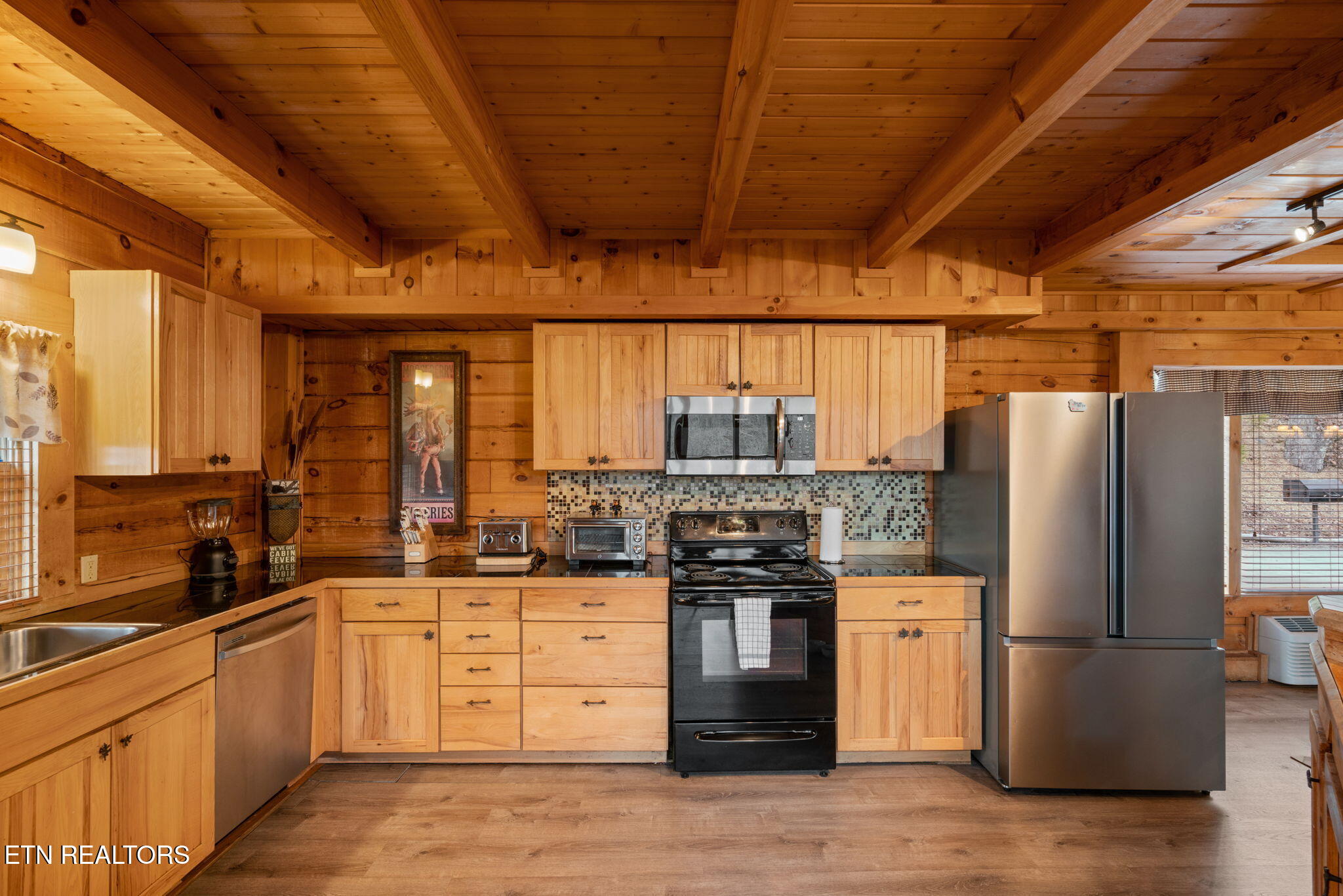 3545 Carsons Ridge Way Sevierville, TN 37862 - Photo 13 of 60 34-web-or-mls-SPV33-20230224