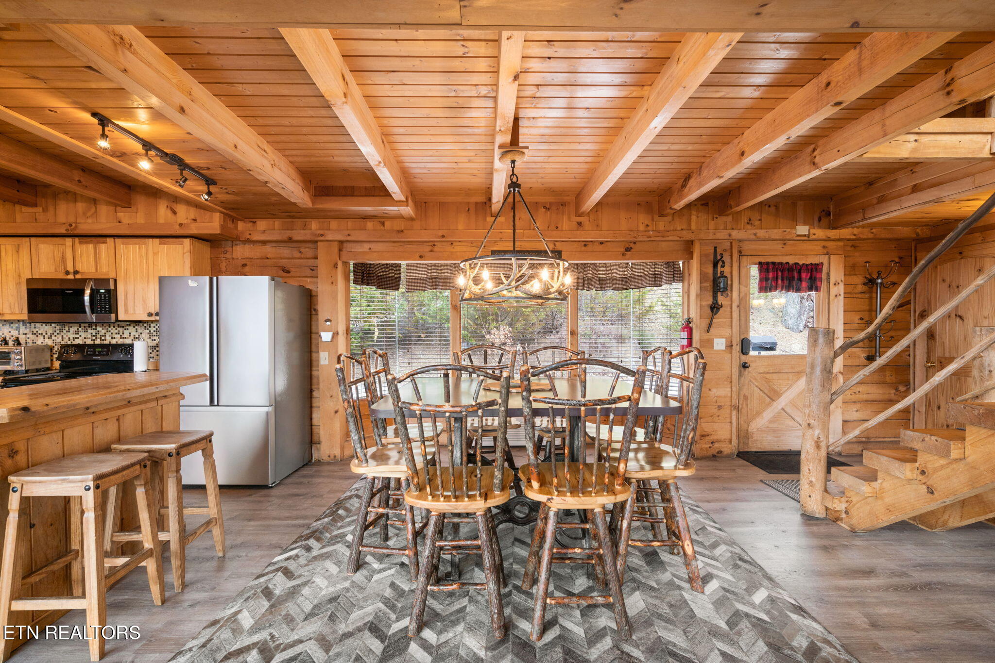 3545 Carsons Ridge Way Sevierville, TN 37862 - Photo 15 of 60 31-web-or-mls-SPV30-20230224