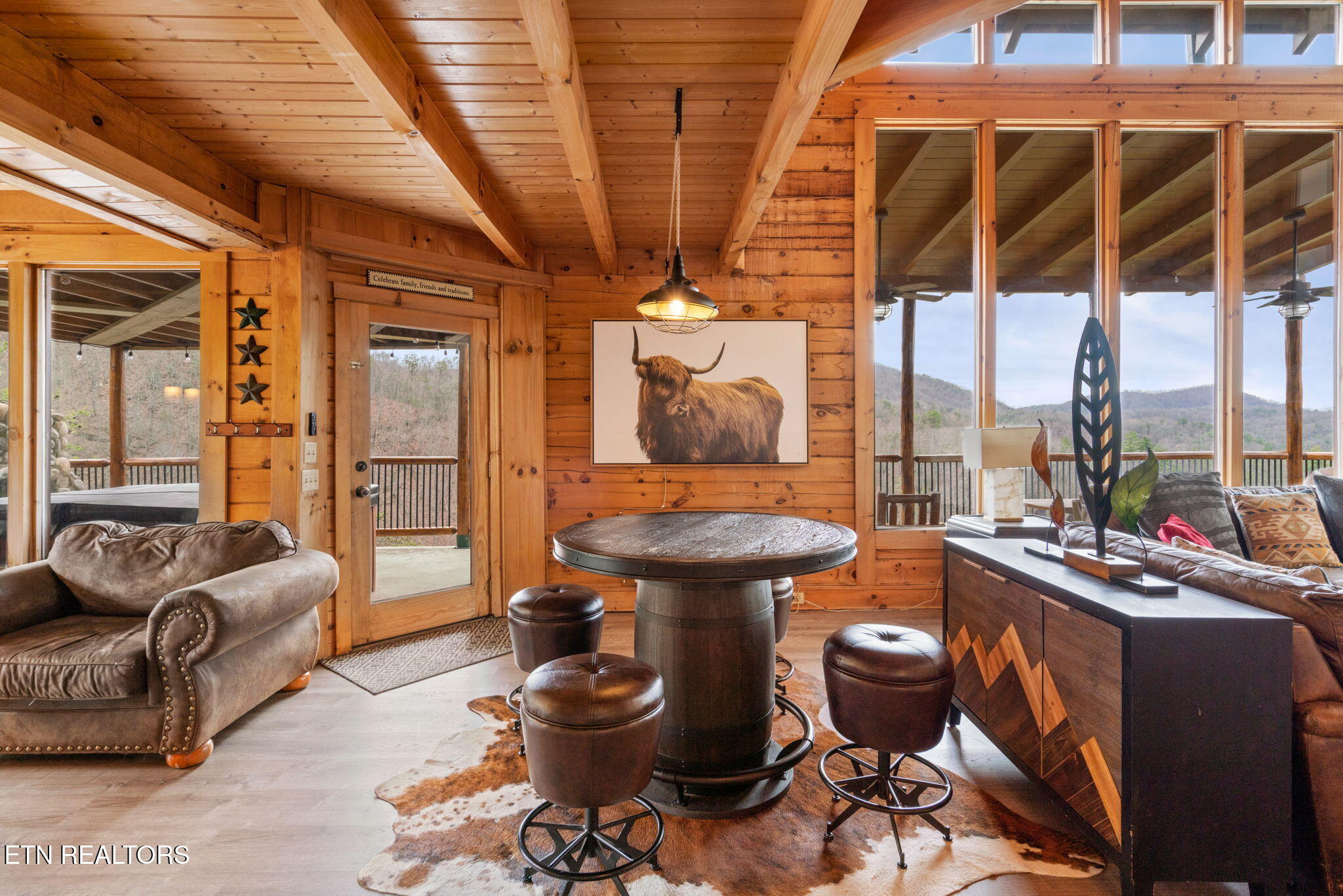 3545 Carsons Ridge Way Sevierville, TN 37862 - Photo 19 of 60 18-web-or-mls-SPV17-20230224