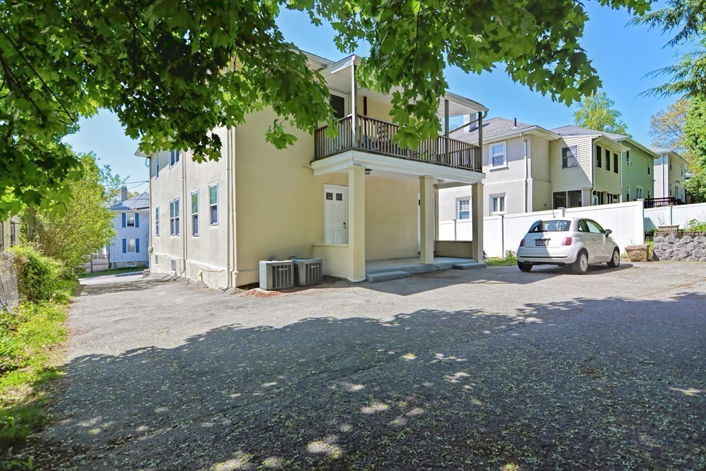 42 Sterling Road, Unit 1 Waltham, MA 02451 - Photo 25 of 32