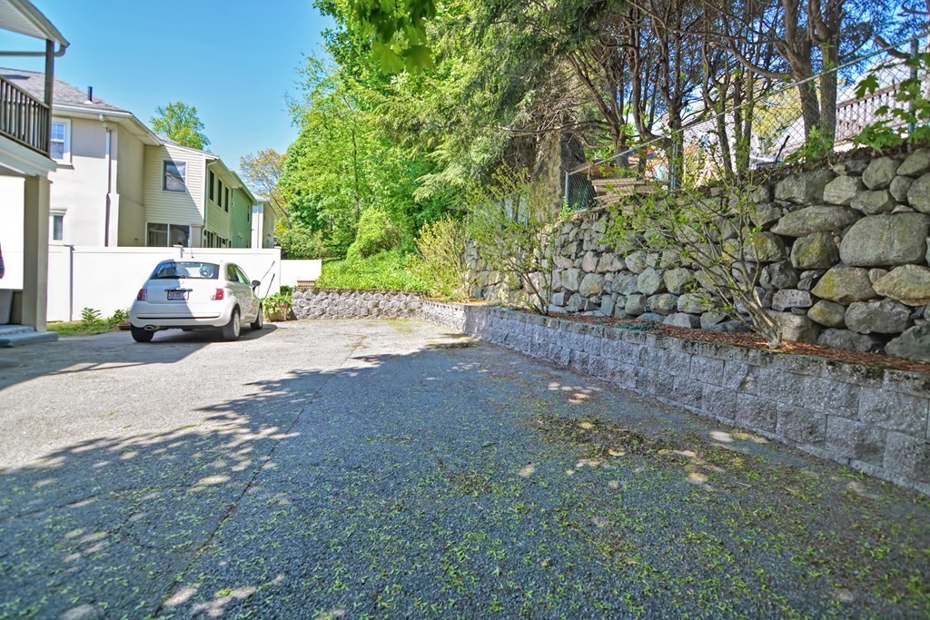 42 Sterling Road, Unit 1 Waltham, MA 02451 - Photo 26 of 32