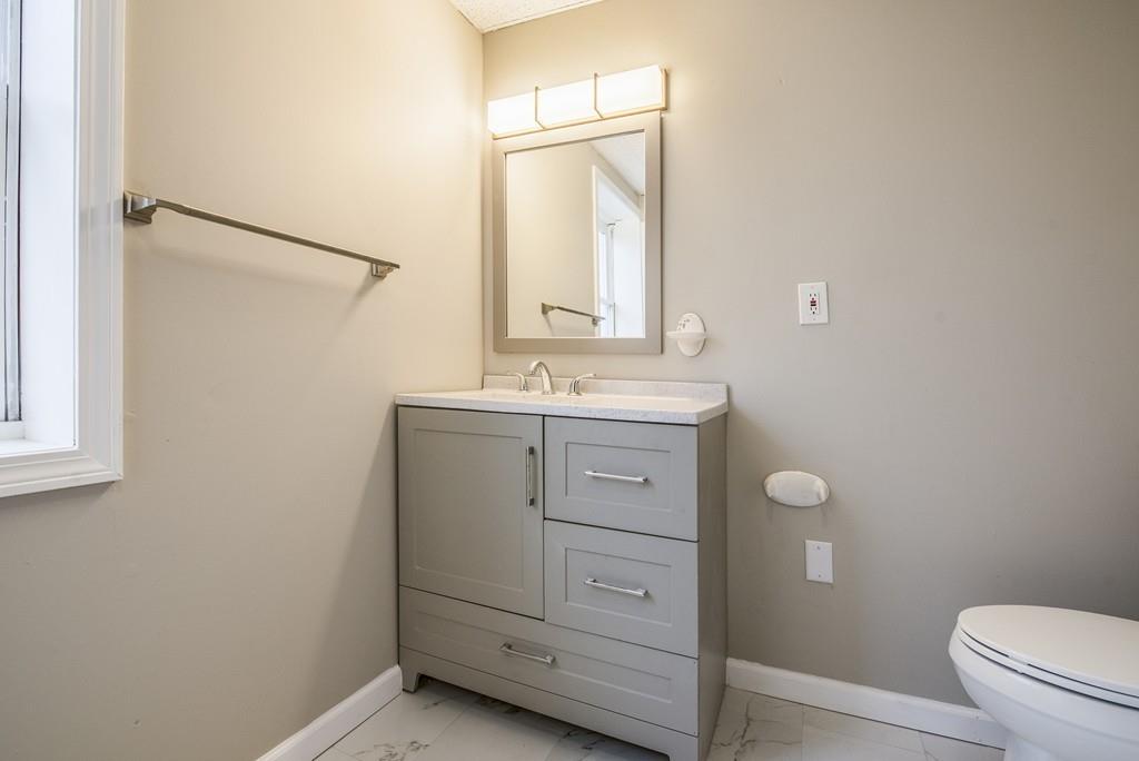 191 Lamont Street Springfield, MA 01119 - Photo 25 of 39