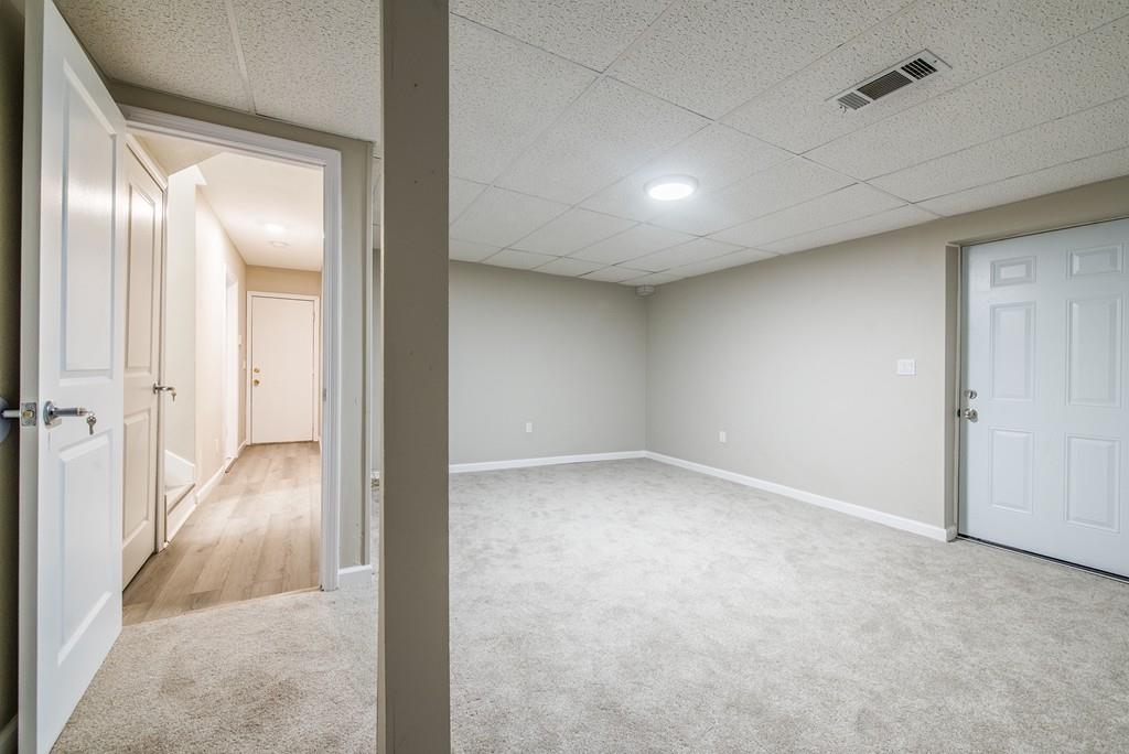 191 Lamont Street Springfield, MA 01119 - Photo 28 of 39