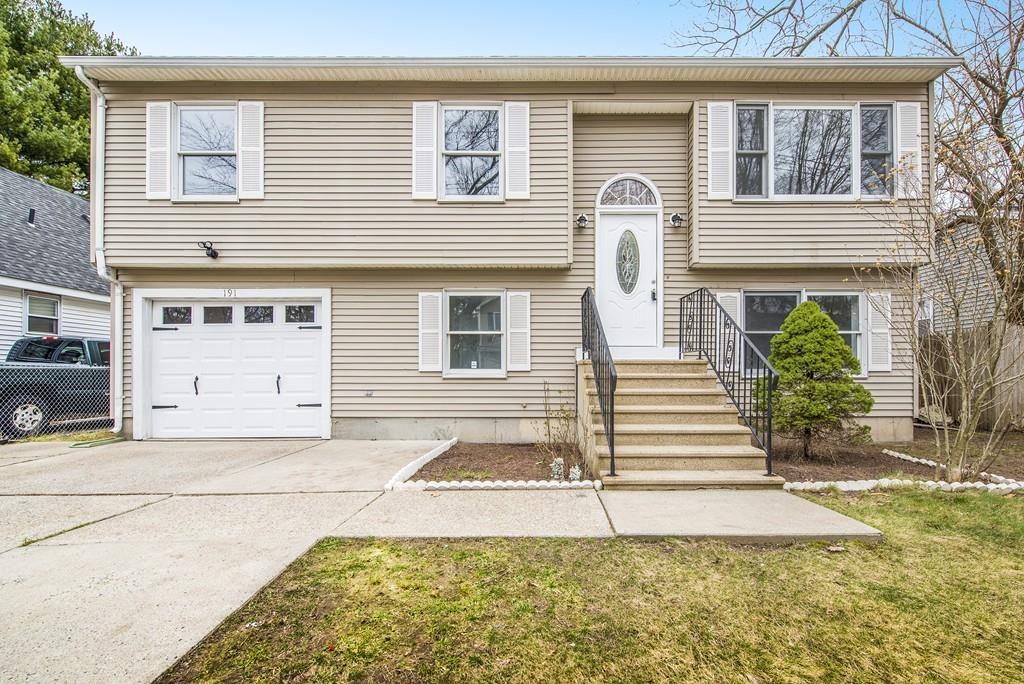 191 Lamont Street Springfield, MA 01119 - Photo 34 of 39