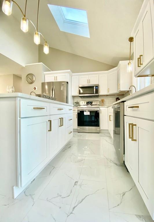 191 Lamont Street Springfield, MA 01119 - Photo 6 of 39