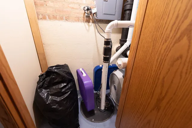 a view of walk in closet