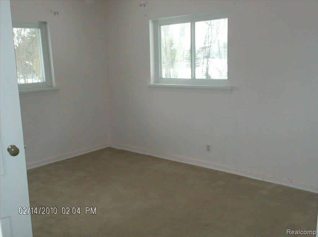 3398 Merritt Road Ypsilanti, MI 48197 - Photo 5 of 13 HPIM9893-1