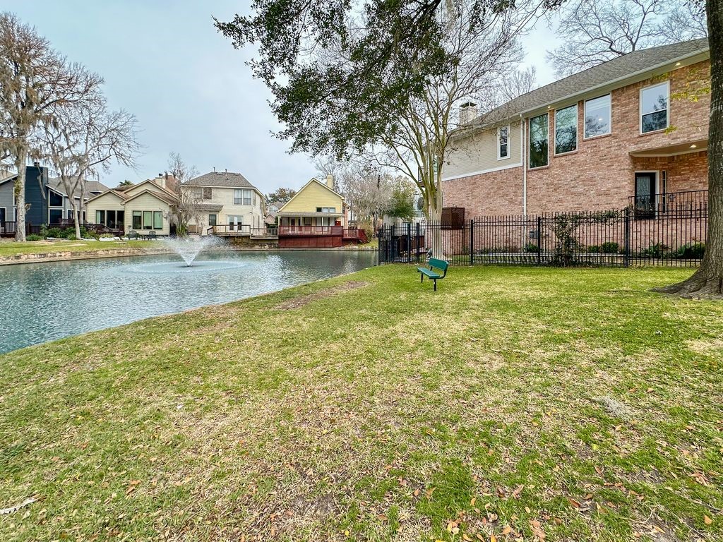 1223 Normans Woods Street Houston, TX 77077 - Photo 30 of 32