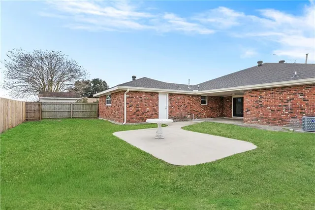 $299,000 | 7231 Camberley Drive, New Orleans, LA 70128