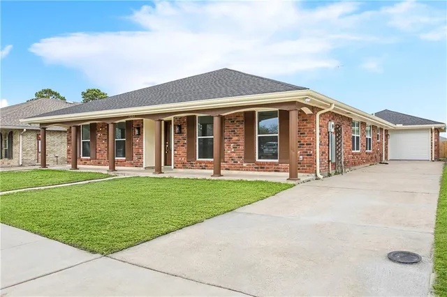 $299,000 | 7231 Camberley Drive, New Orleans, LA 70128