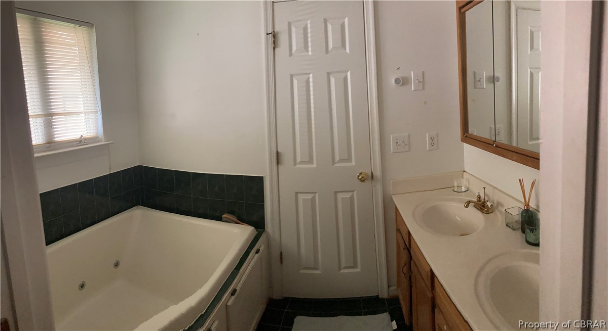 13 Rockwell Road Hampton, VA 23669 - Photo 11 of 13 Gallery Image 11