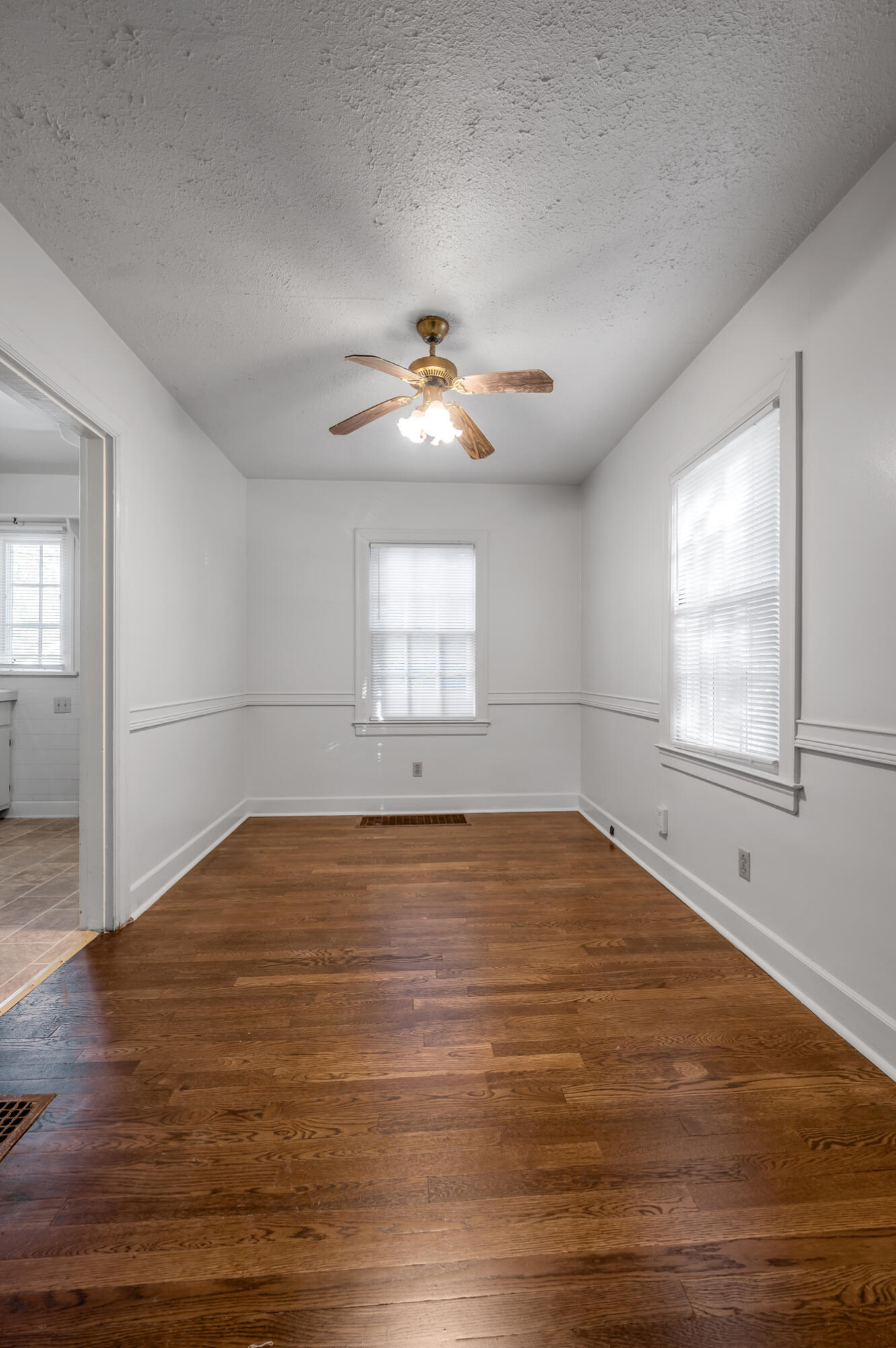 1574 Elizabeth Street Lexington, KY 40503 - Photo 9 of 29 TDB_3735