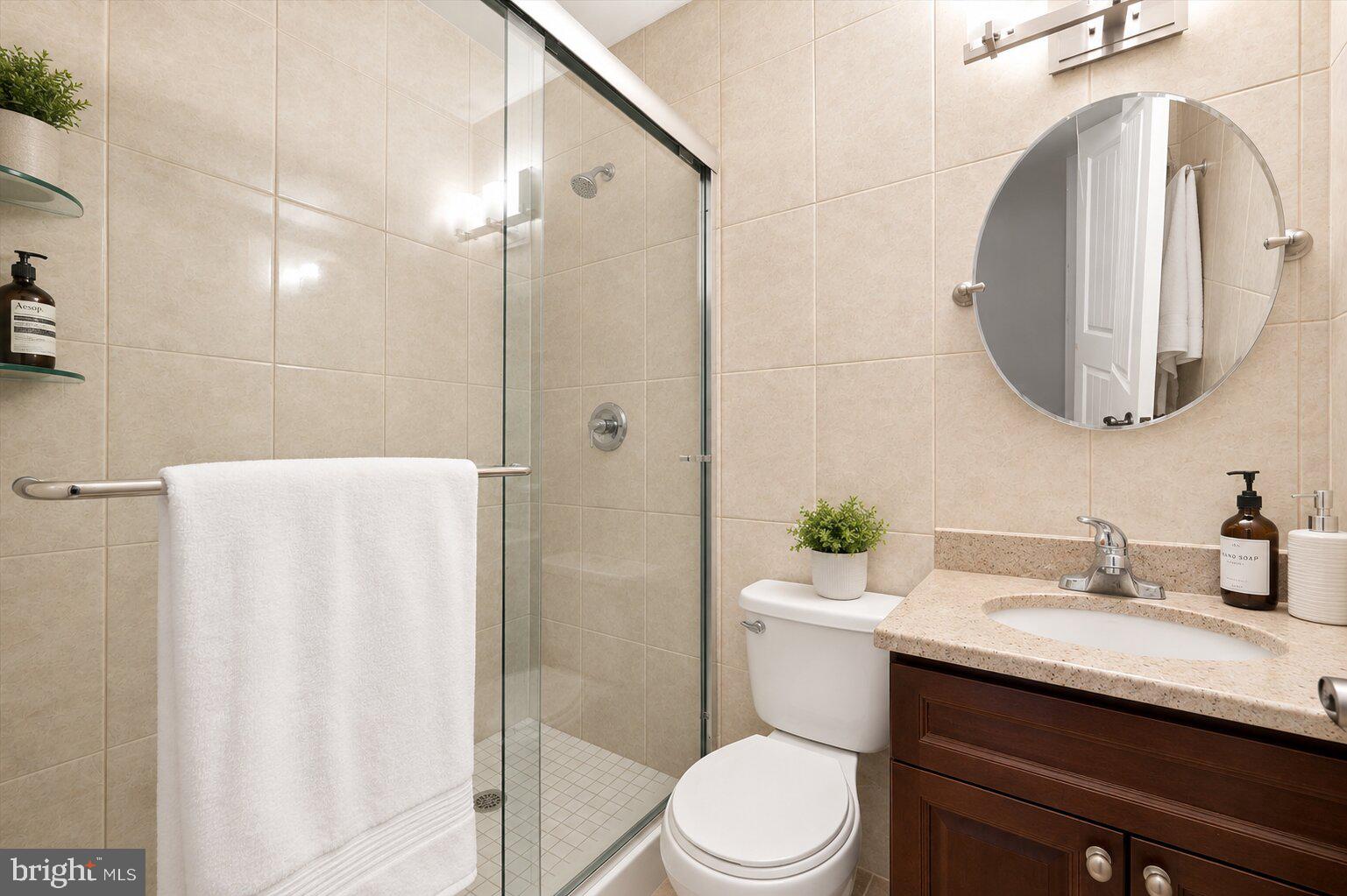 738 South 11th Street, Unit 2F Philadelphia, PA 19147 - Photo 11 of 15