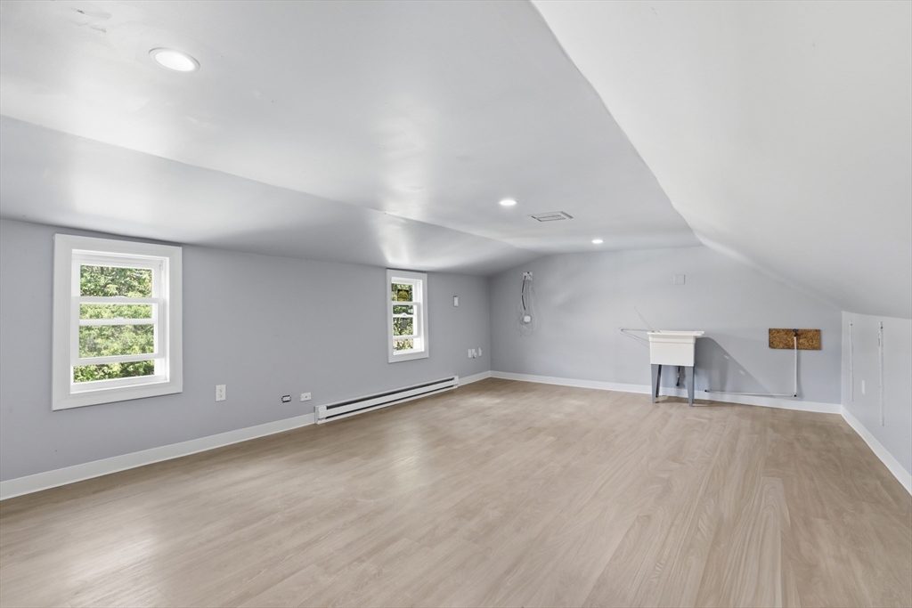 60 R Jasper Street Saugus, MA 01906 - Photo 28 of 33