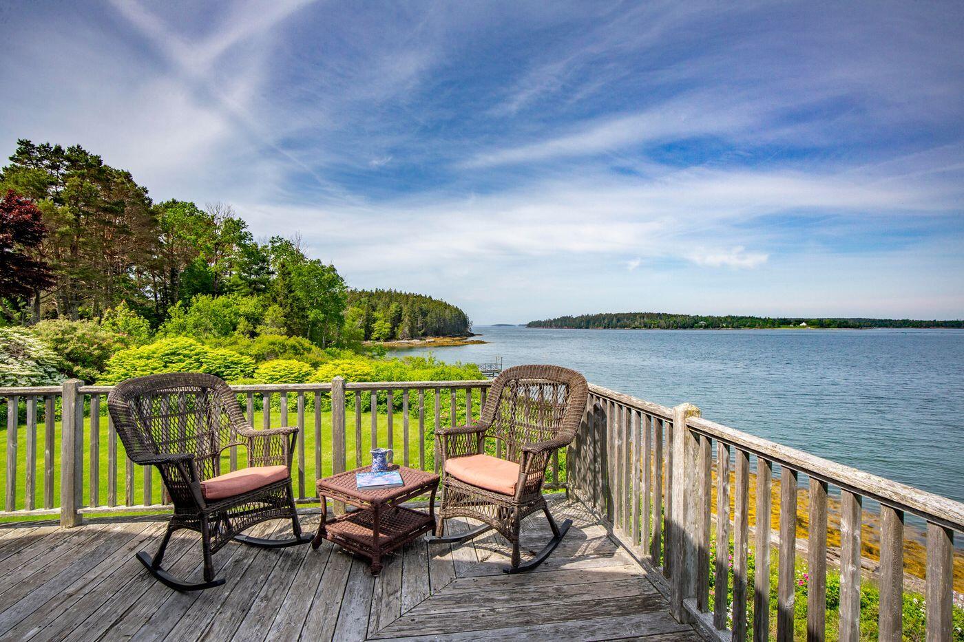 1199 Pleasant Point Road Cushing, ME 04563 - Photo 17 of 32 W18-ME2013_17
