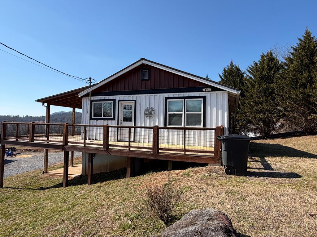 337 Fires Creek Road Hayesville, NC 28904 - Photo 2 of 45