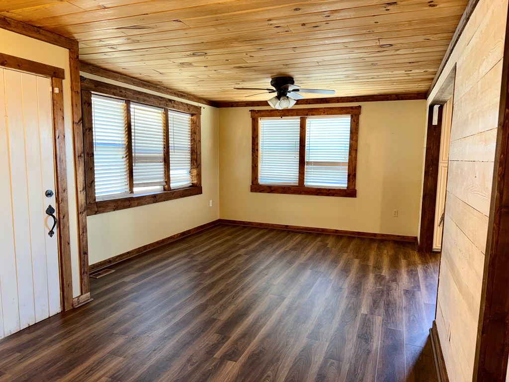 337 Fires Creek Road Hayesville, NC 28904 - Photo 10 of 45