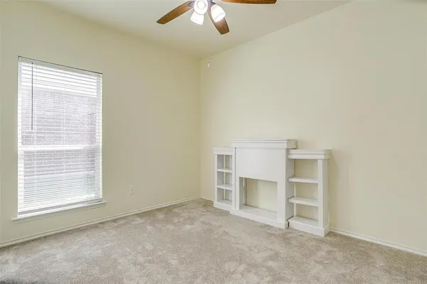 $2,100 | 909 Hunter Lane, Burleson, TX 76028