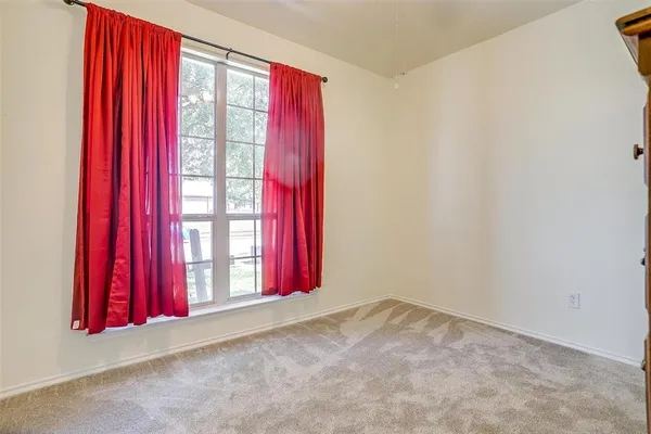 $2,100 | 909 Hunter Lane, Burleson, TX 76028