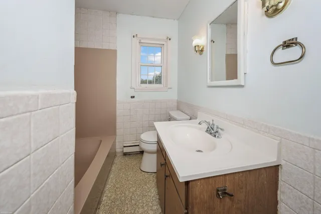 $339,000 | 67 Barrington Lane, Waterbury, CT 06708