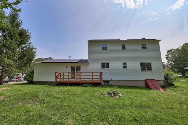 $339,000 | 67 Barrington Lane, Waterbury, CT 06708