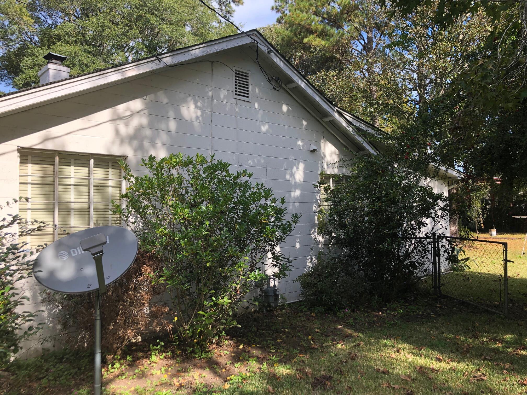 232 Howle Avenue Charleston, SC 29412 - Photo 7 of 11 IMG_5435