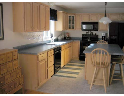 12 Cheyenne Road Worcester, MA 01606 - Photo 5 of 14 Gallery Image 5