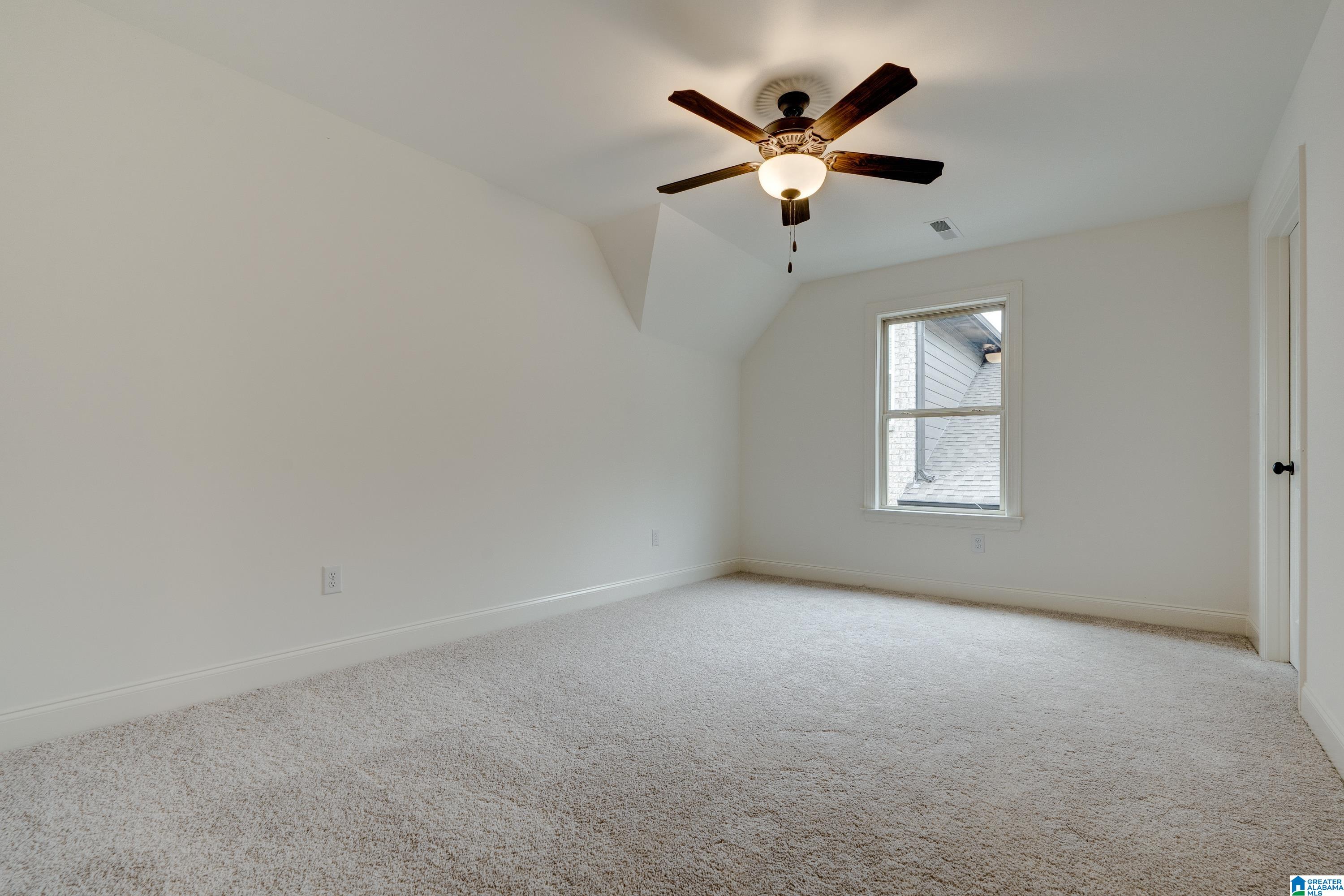 253 Kinross Circle Pelham, AL 35124 - Photo 33 of 42