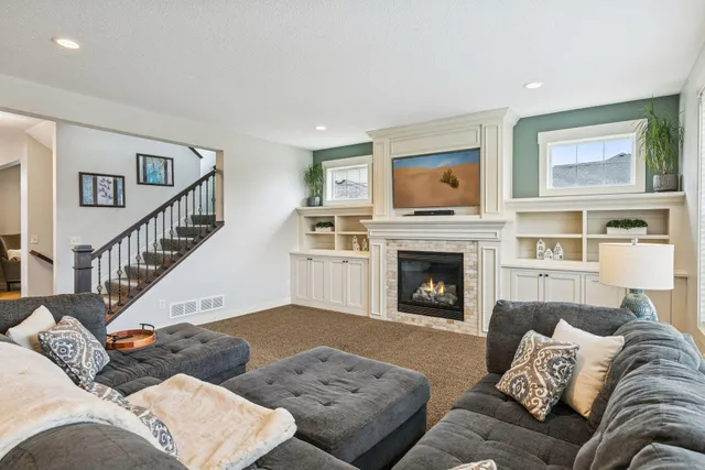 $640,000 | 27155 Hickory Ridge Drive, Elko New Market, MN 55020