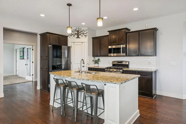 $640,000 | 27155 Hickory Ridge Drive, Elko New Market, MN 55020