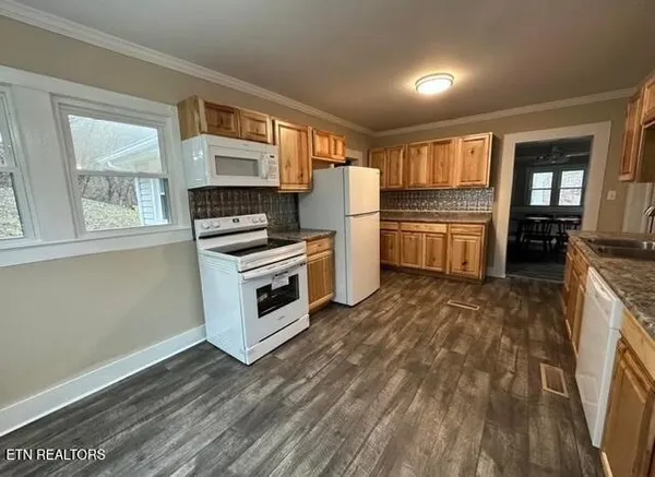 $169,000 | 589 Old Nursery Road, Rose Hill, VA 24281