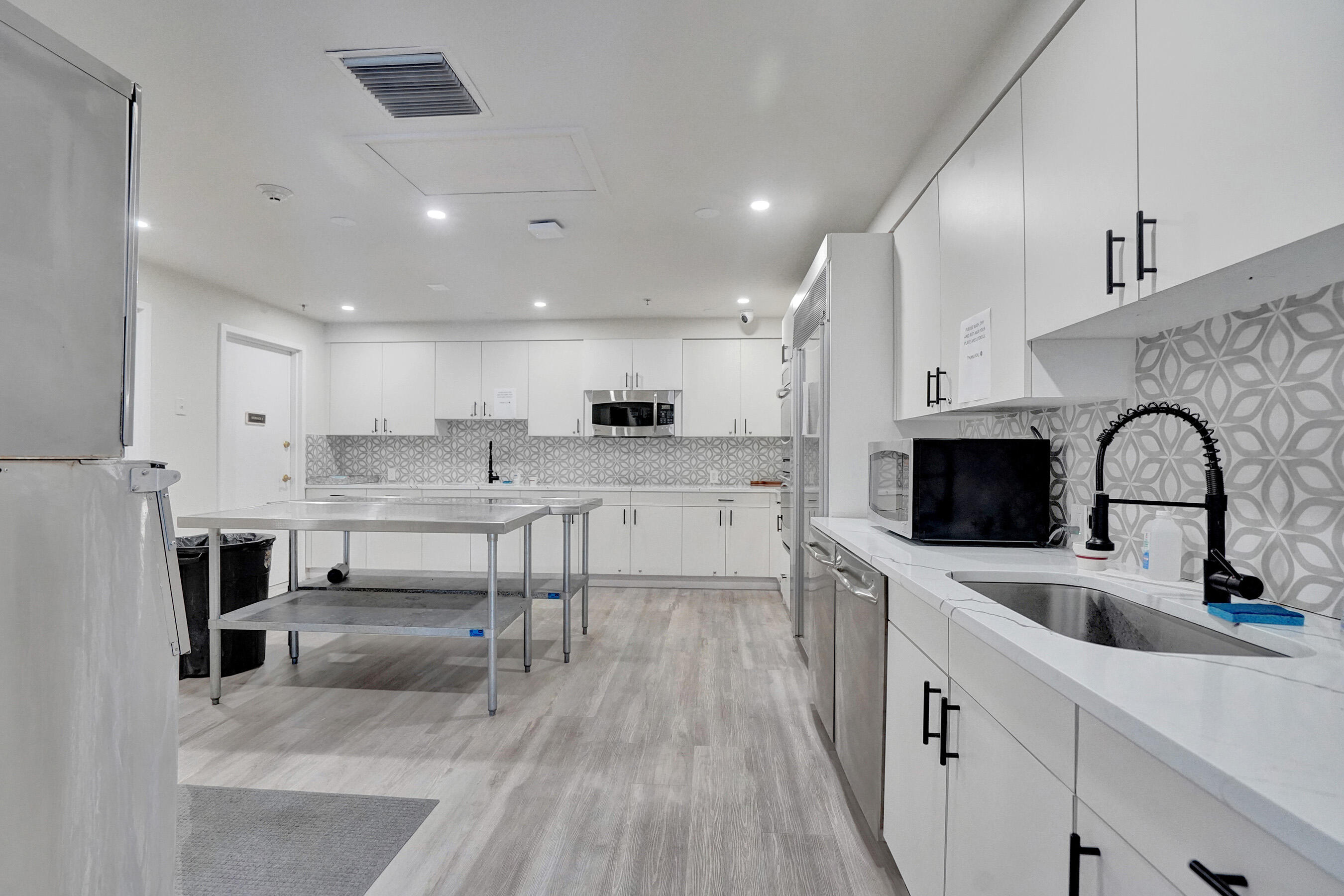 6253 Northwest 23rd Road Boca Raton, FL 33434 - Photo 72 of 121 Community Kitchen