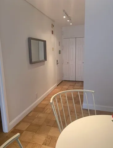 $3,400 | 65 East India Row, Unit 10A, Boston, MA 02110