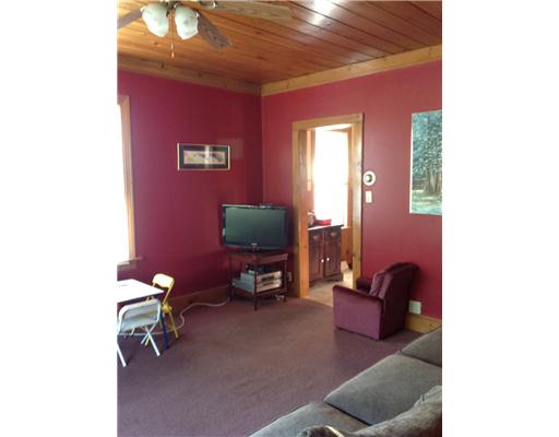 556 Bernon Street Woonsocket, RI 02895 - Photo 2 of 12 Living Room.